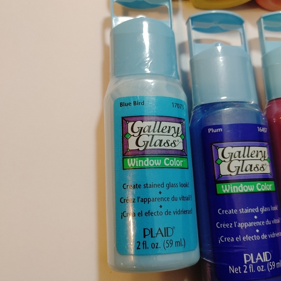 New old Stock - Lot of 8 Gallery Glass Sealed Vintage Glass Paints w Bonus Book - Picture 7 of 15